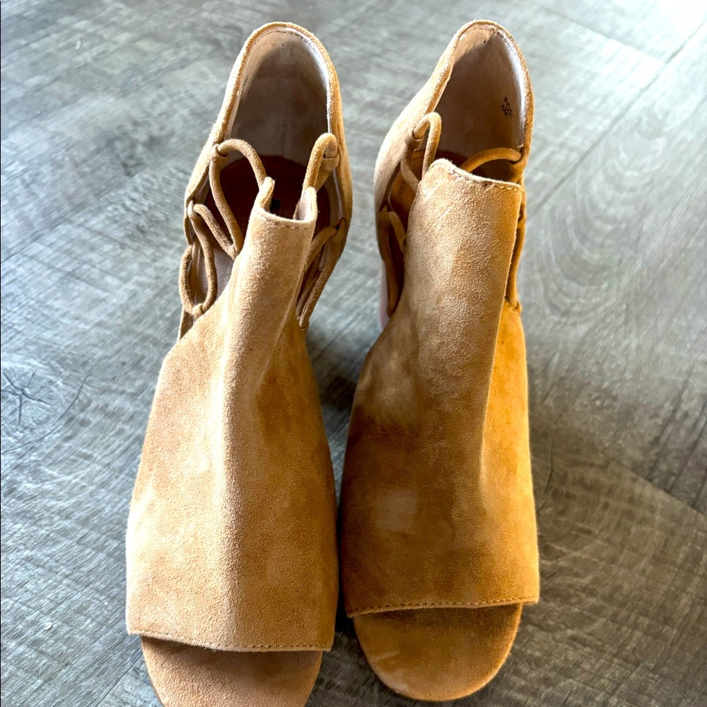 Fashionable heels! 2 for 30$!